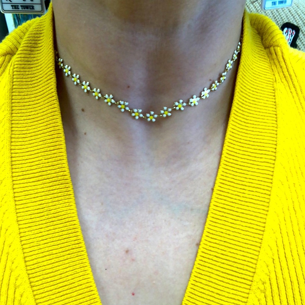 Daisy Choker
